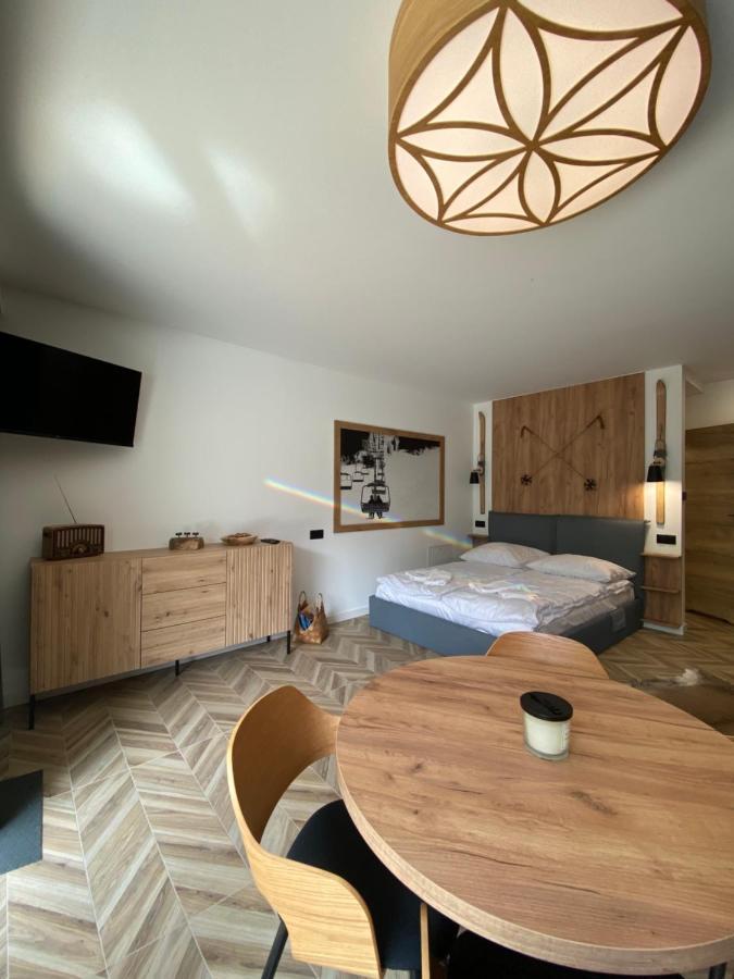 Kaskada Apartments & Sauna Na Wylacznosc Щирк Екстериор снимка