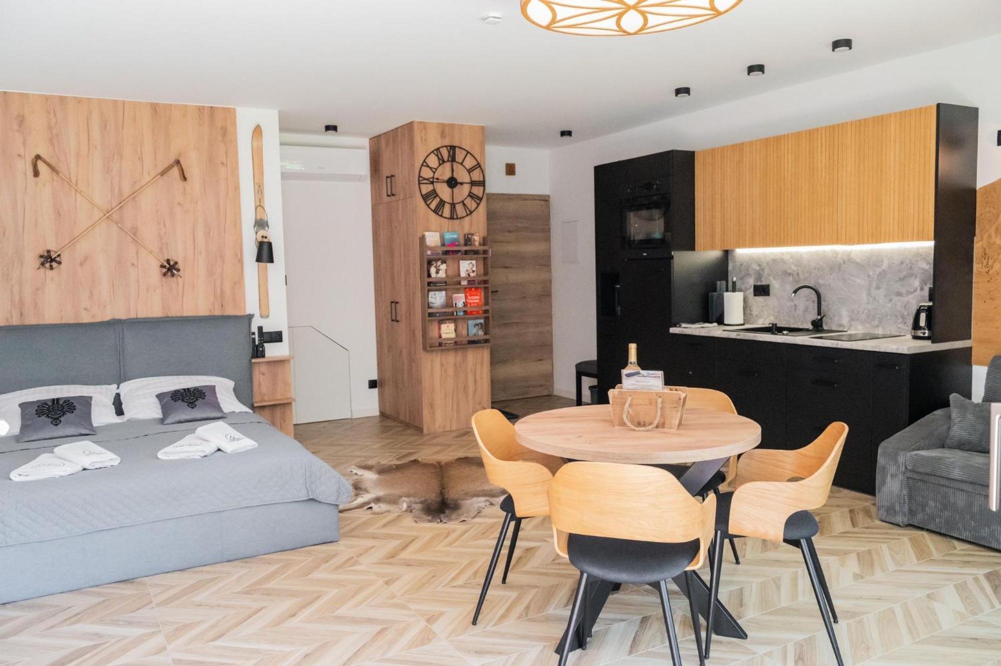 Kaskada Apartments & Sauna Na Wylacznosc Щирк Екстериор снимка